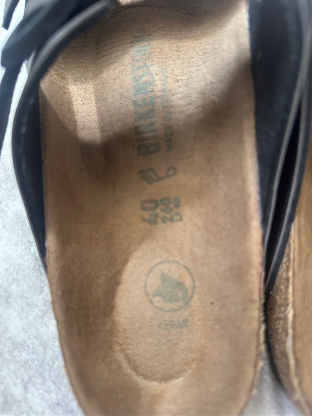 Like new Birkenstock Arizona Double-Strap Sandals - Picture 2 of 6